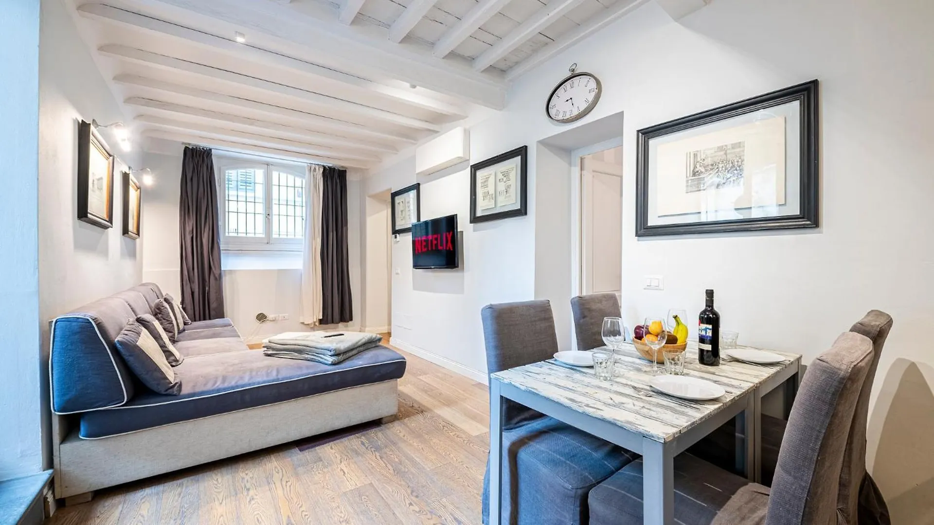 2 Suite Near Piazzale Michelangelo contacts