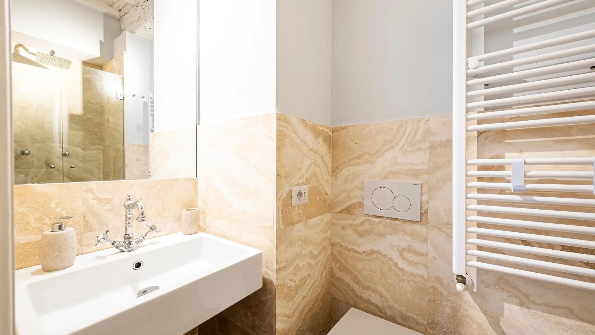 2 Suite Near Piazzale Michelangelo Florence 0*,