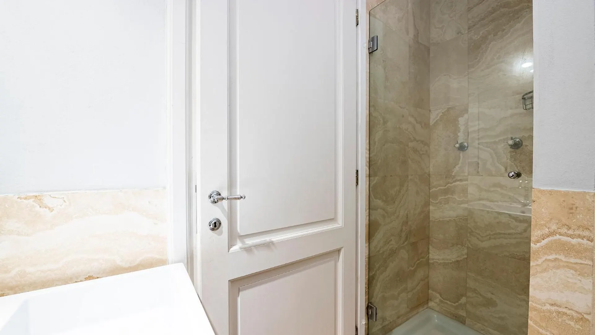 Apartment 2 Suite Near Piazzale Michelangelo Florence